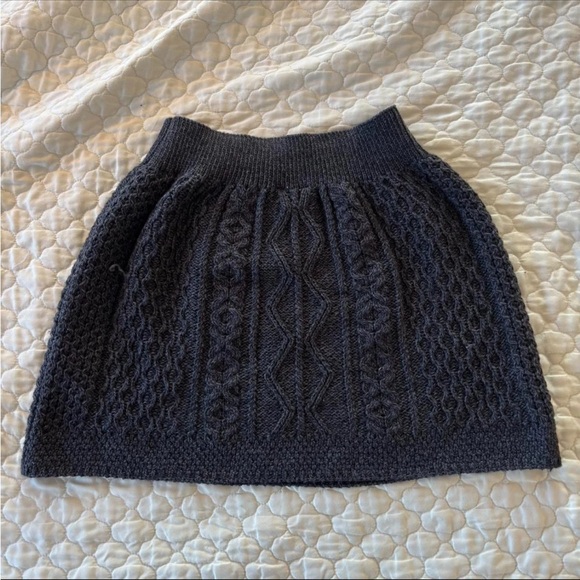 Aran Women’s 100% Merino Wool Grey Mini Skirt Button Down Twee Old Money - Picture 2 of 5